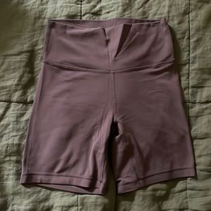 Aritzia TNA butter 7” bike short